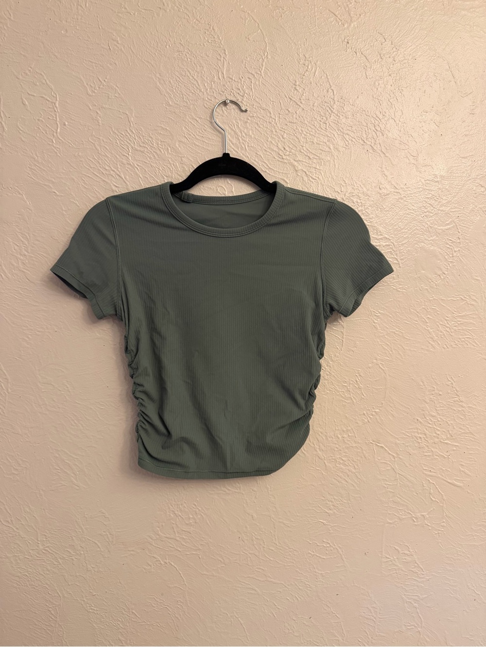 lululemon athletica Short Sleeve Crop Top